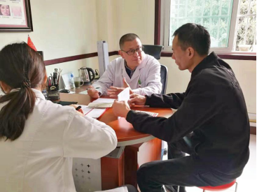 南京华肤皮肤病医院:手癣患者护理的重要性